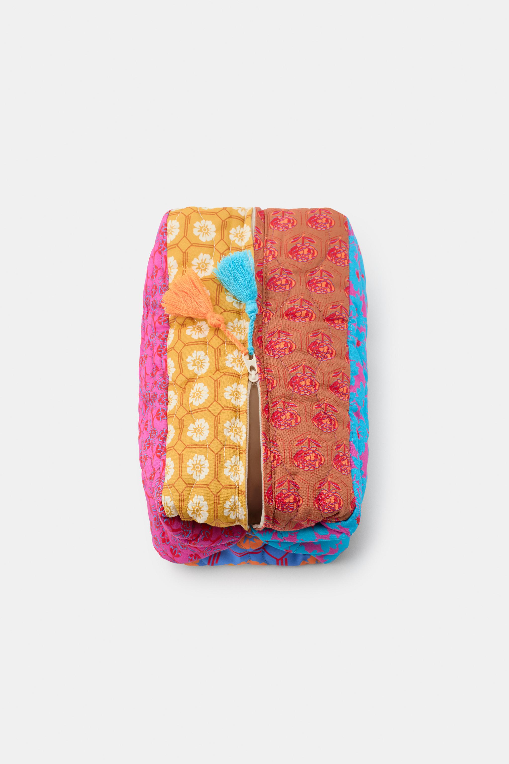 PATCHWORK PRINT QUILTED TOILETRY BAG
